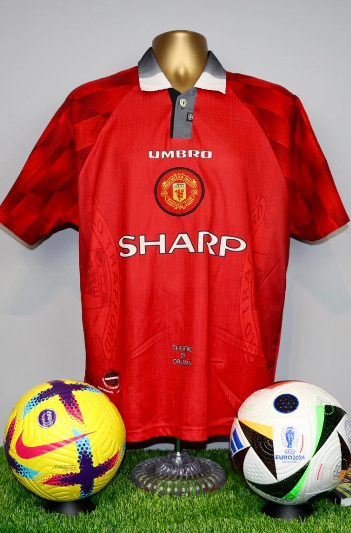 CANTONA 7 Manchester United 1996/98 Home Shirt