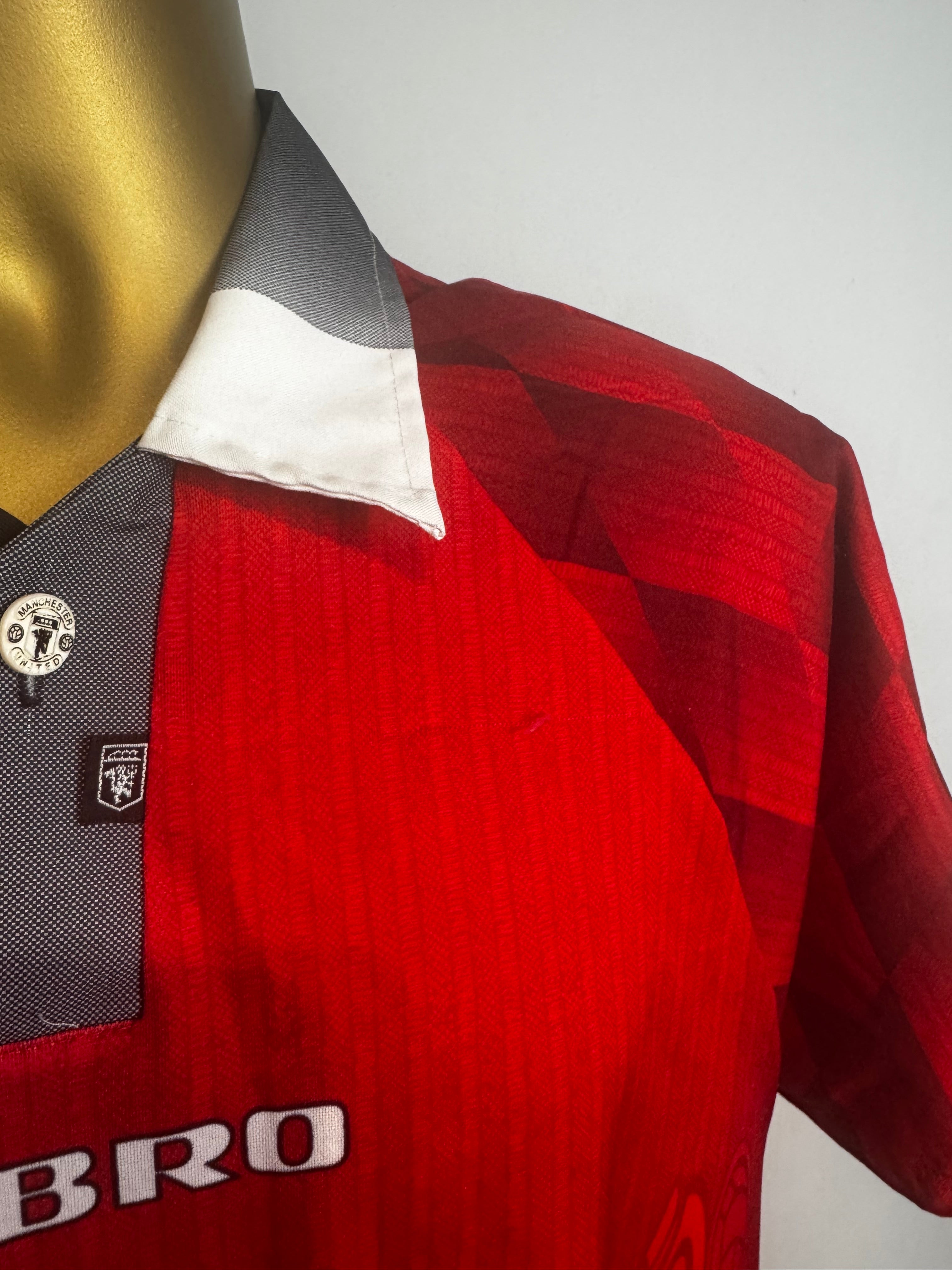 CANTONA 7 Manchester United 1996/98 Home Shirt