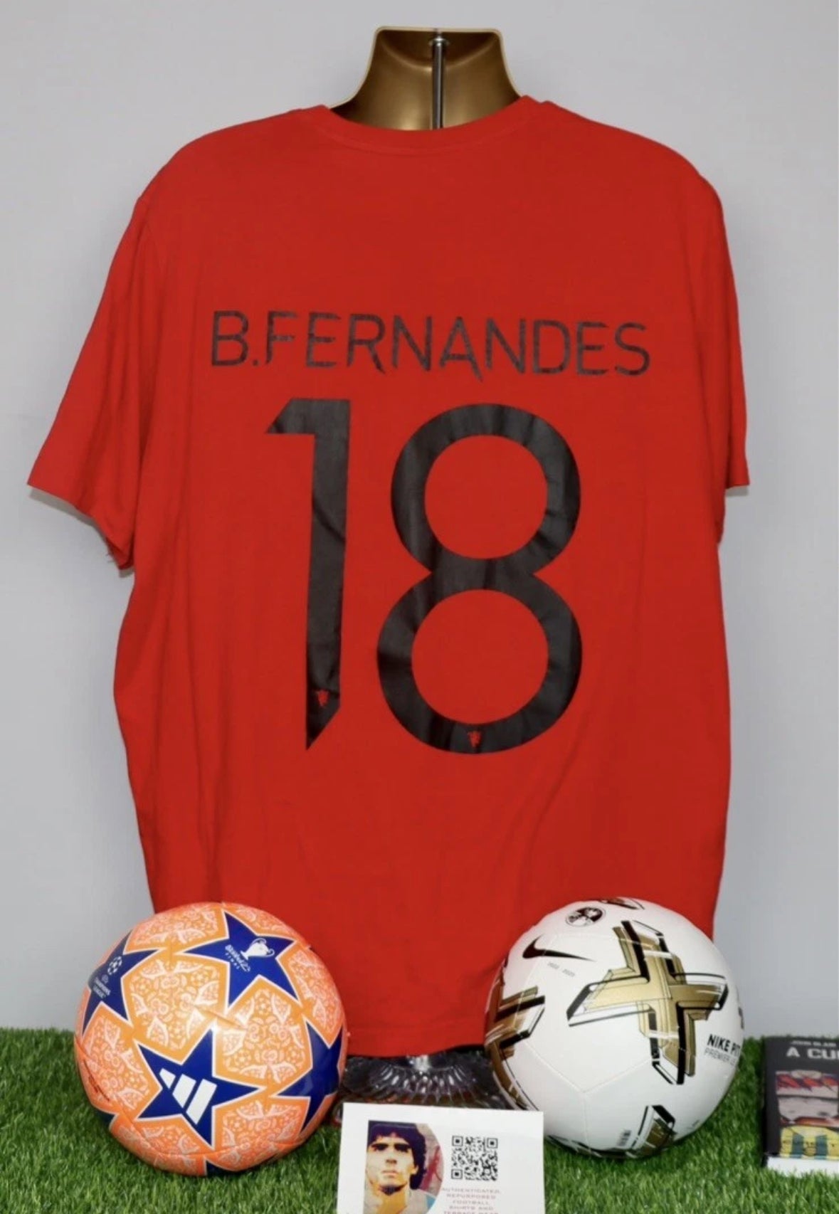 Bruno Fernandes 18 Manchester United adidas Name & Number Amplifier T-Shirt