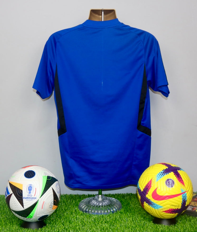 ROJO 16 2018/19 Manchester United Player Issue Training Shirt