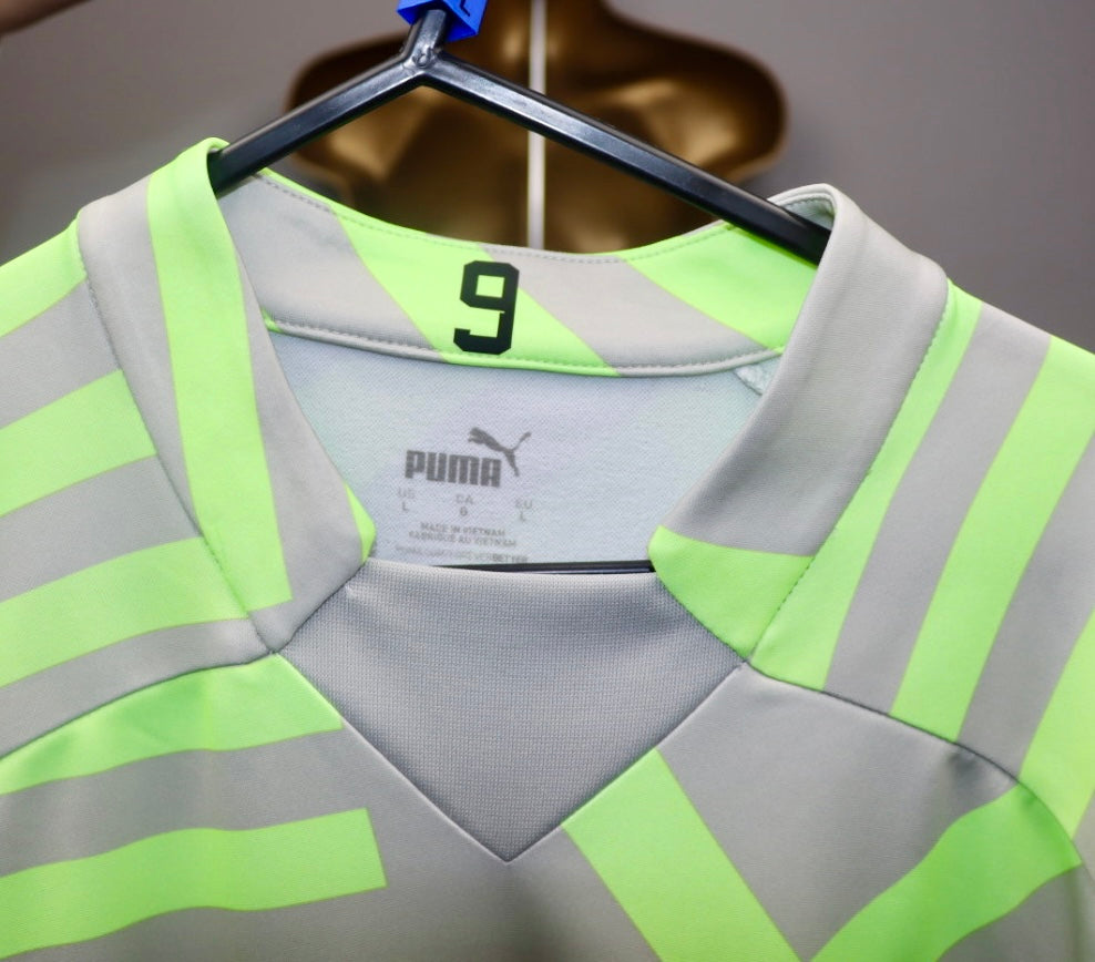 HAALAND 9 Manchester City 22/23 Player Issue/Worn Prematch Sweat Top