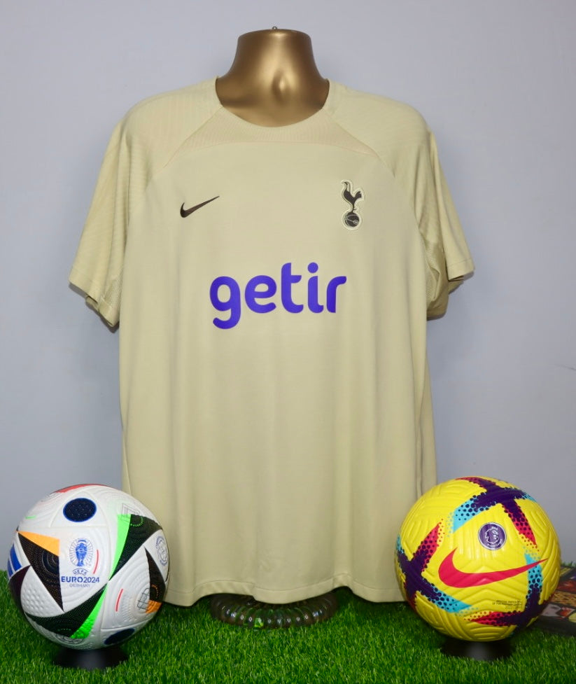 Tottenham Hotspur 2023/24 Training Shirt