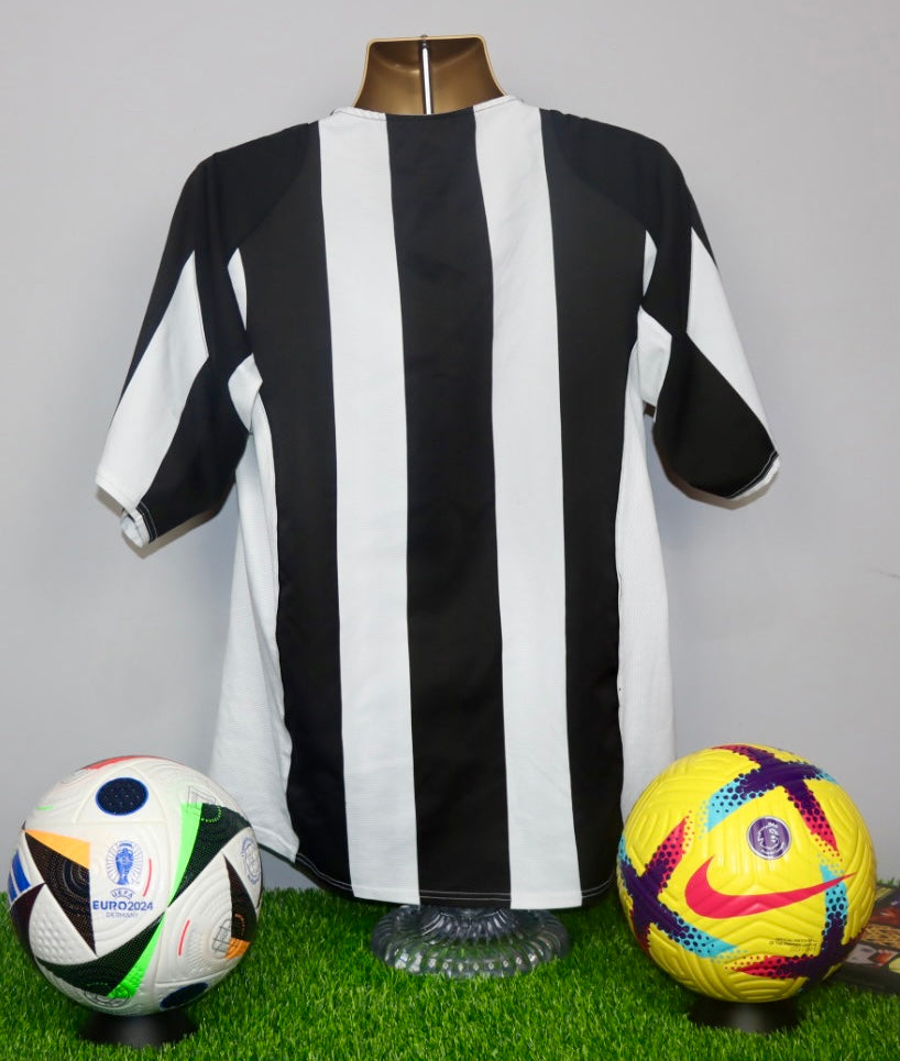 Juventus 2004/05 Home Shirt