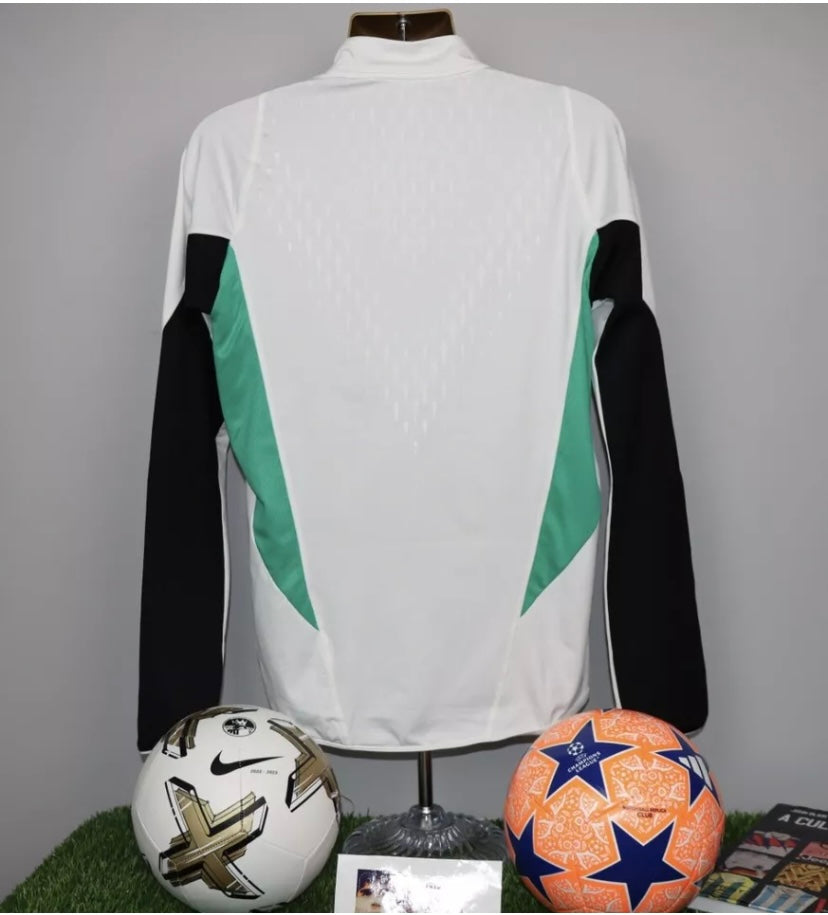 HOJLUND 11 Manchester United Player Issued/Worn23/24 Pre Match Top