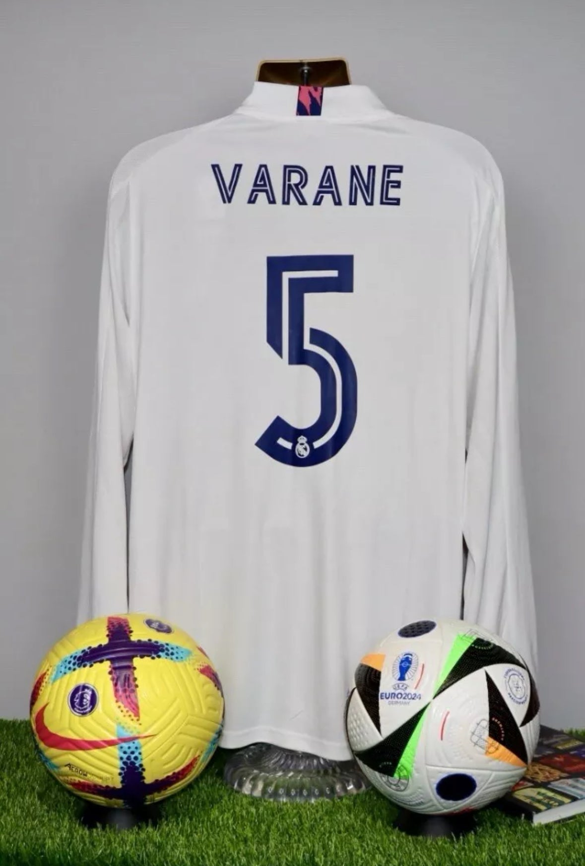 VARANE 5 Real Madrid 2020/21 L/S Home Shirt