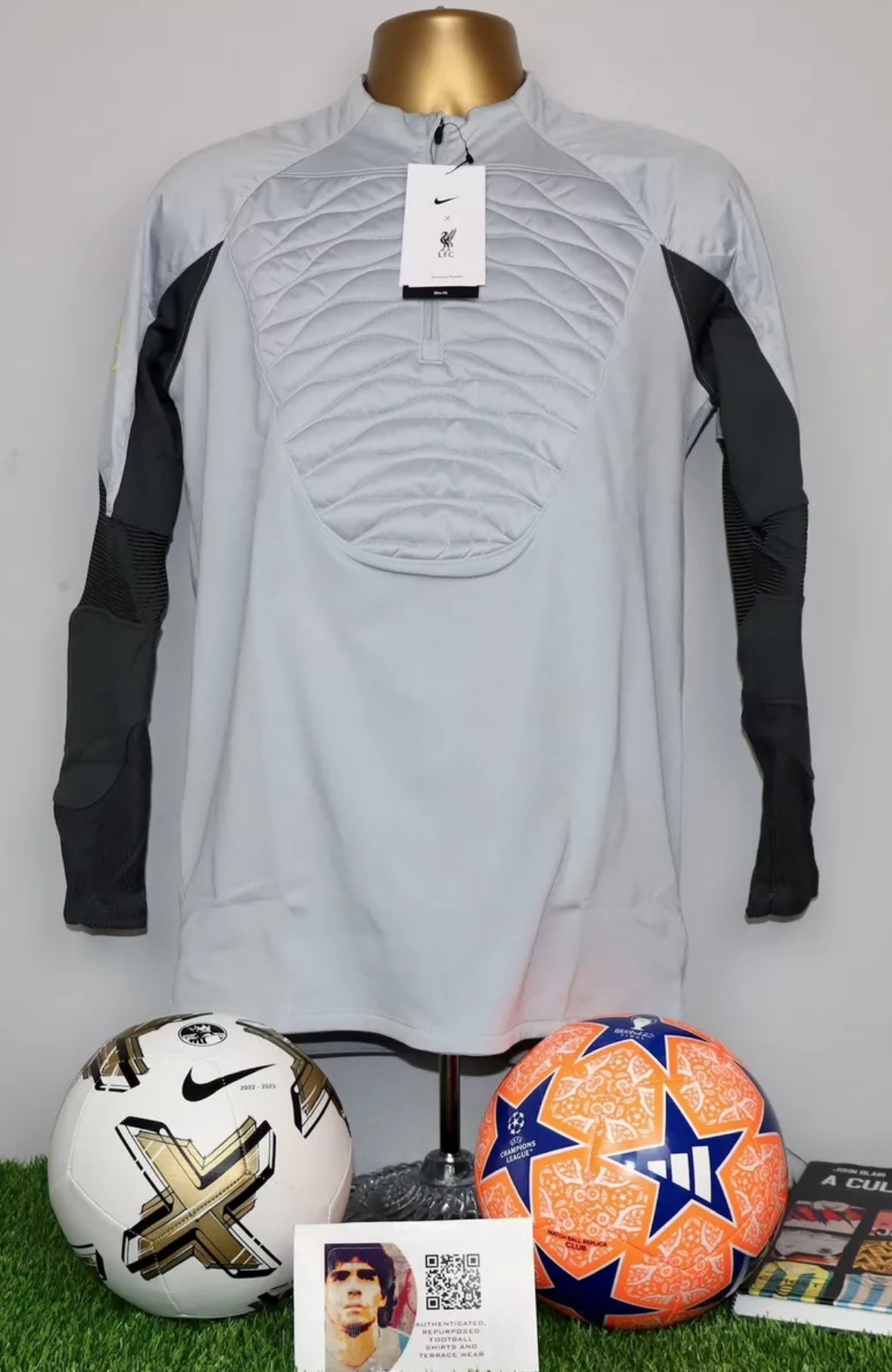 2021-22 Liverpool Nike Winter Warrior 1/4 Zip Training Top
