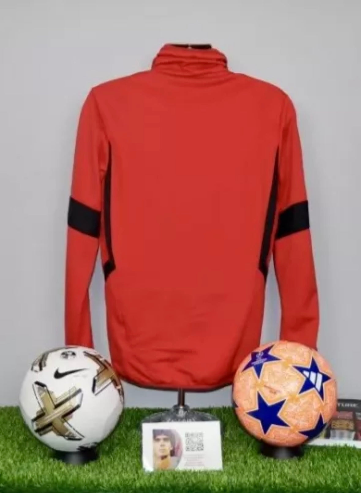 JAMES 21 Manchester United 2019/20 Player Issue Pre-Match Pro Top