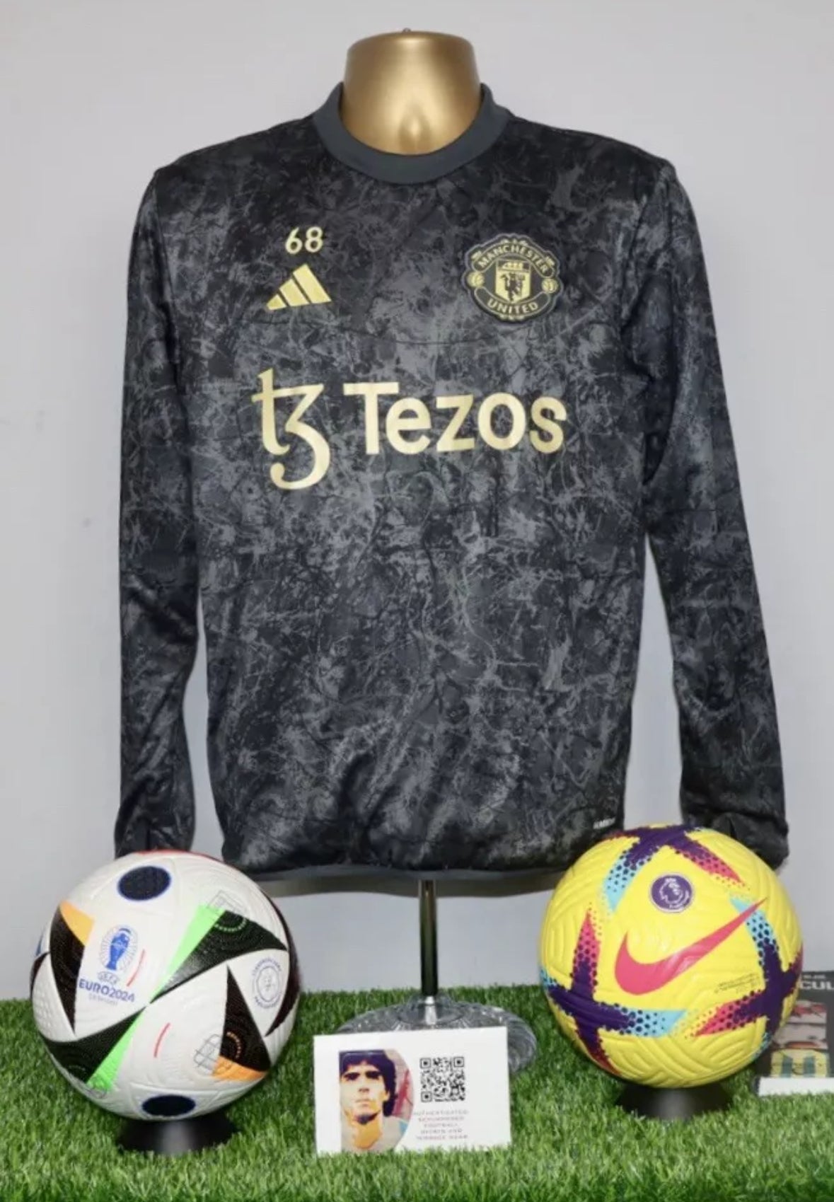 Manchester United 23/24 Stone Roses Player Issue Pre-Match Warm Top #68