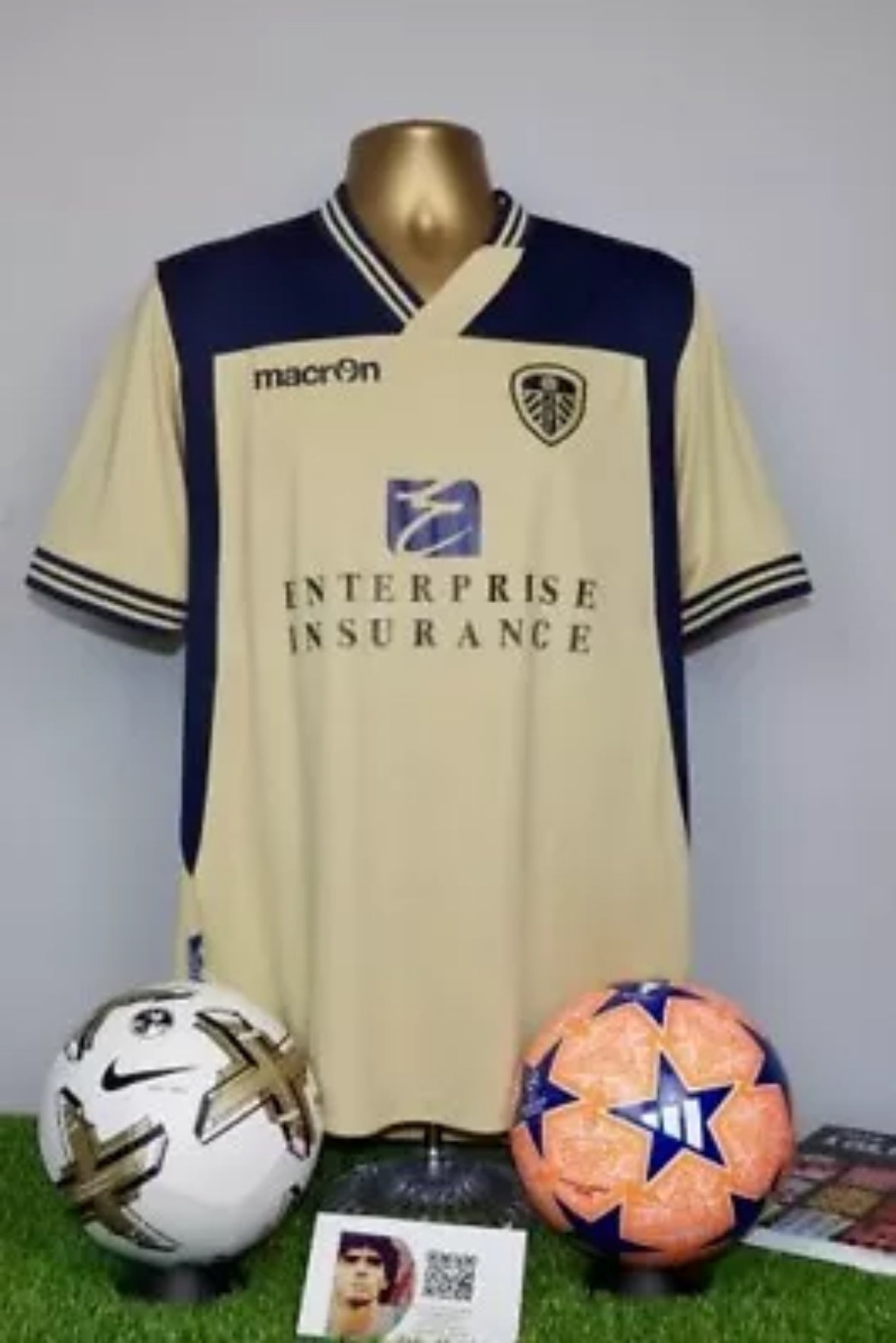 Leeds United 2013/15 Away Shirt