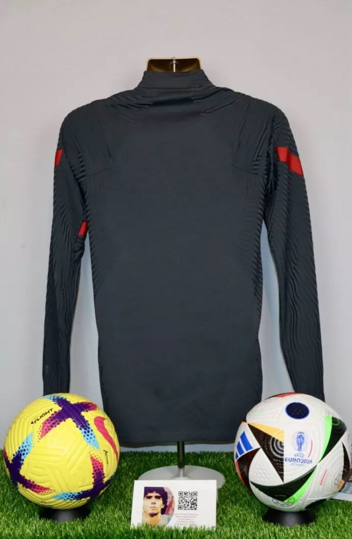 Liverpool 2020/21 Player Issue Drill Top #40