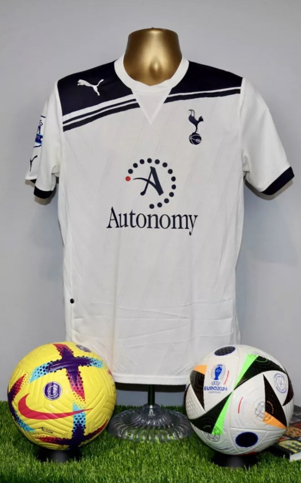 BALE 3 Tottenham Hotspur 2010/11 Home Shirt