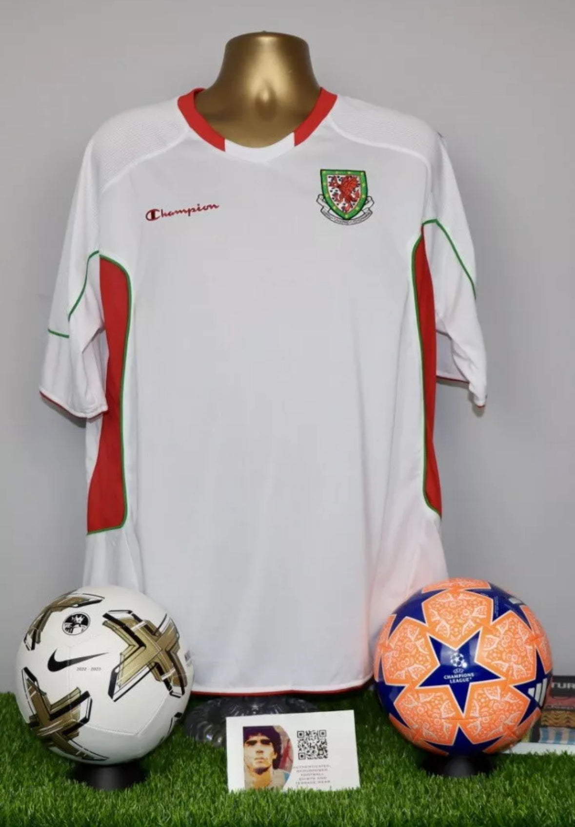 2009-10 Wales Away Shirt
