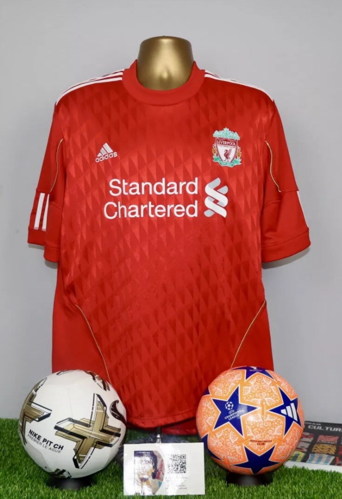 Liverpool 2010/12 Home Shirt