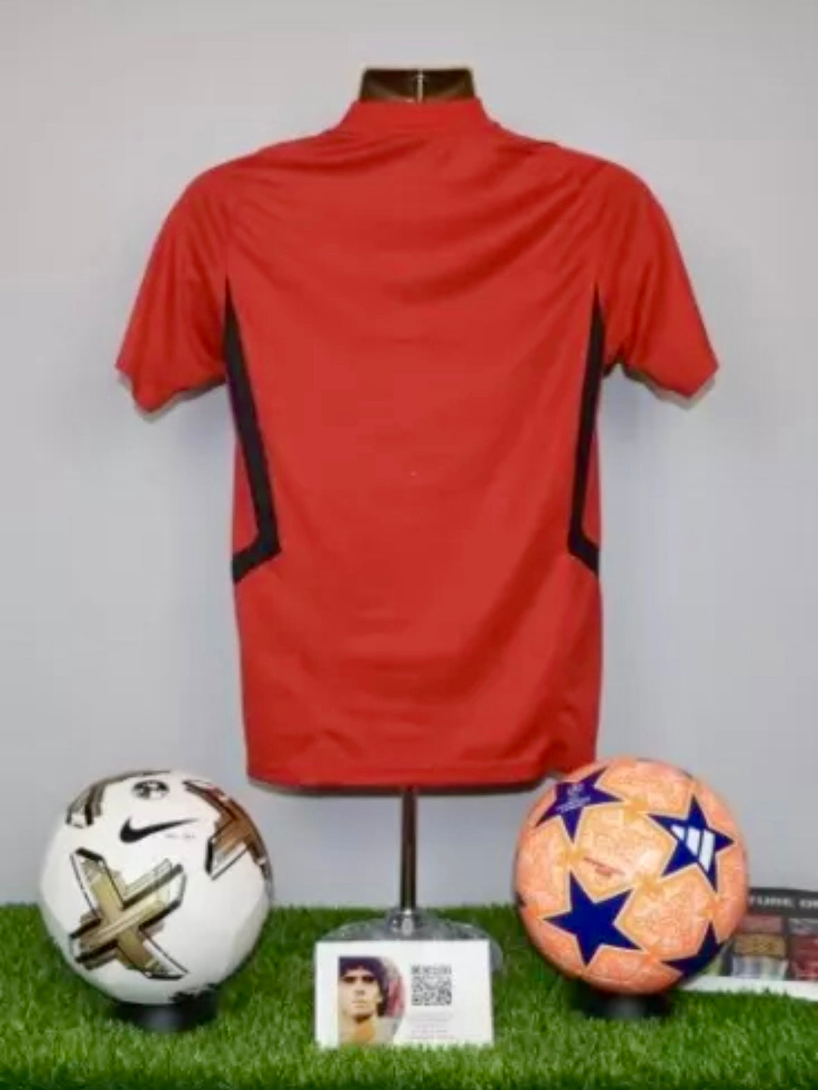 JAMES 21 2019-20 Manchester United Player Issue adidas Training Shirt