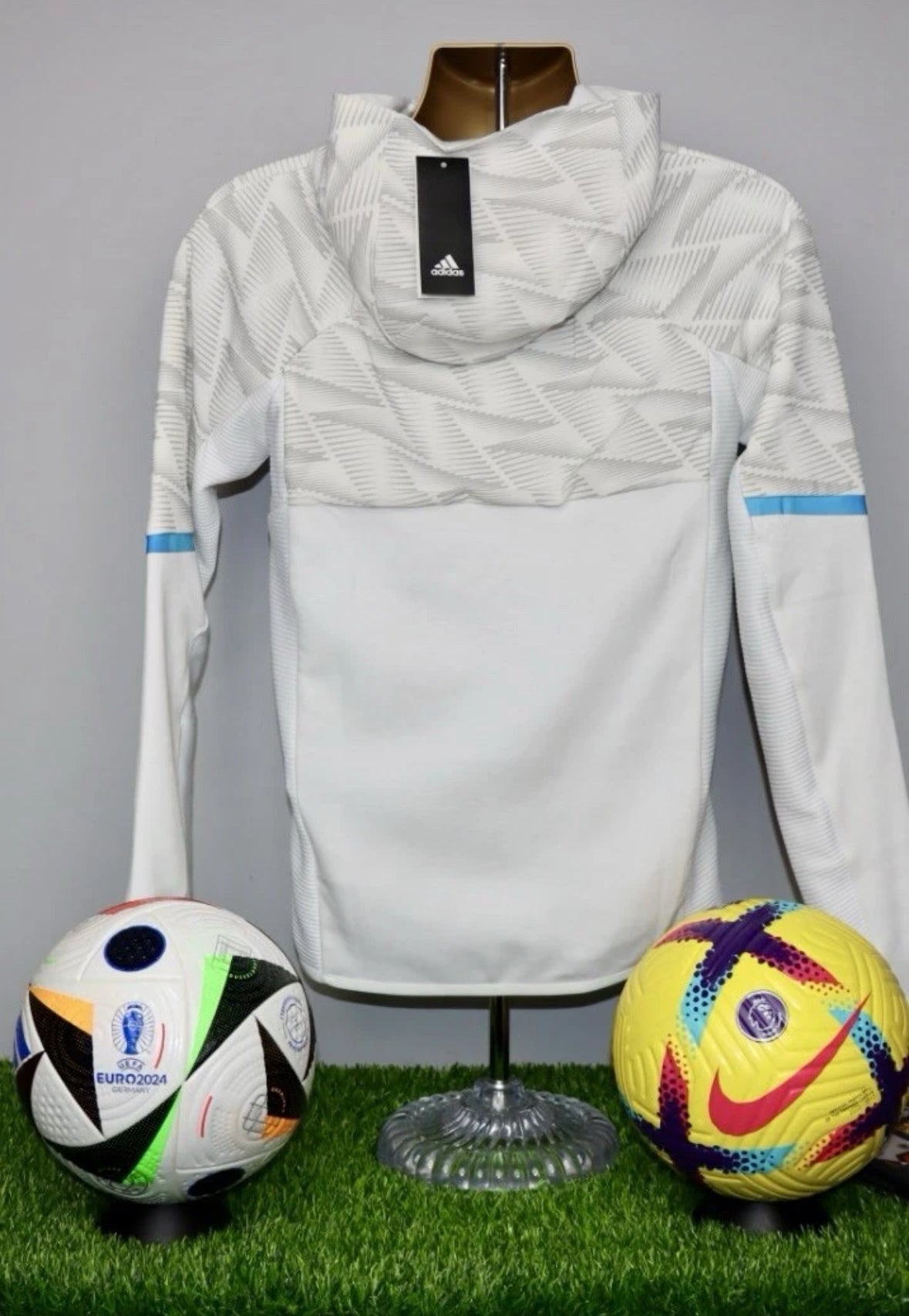 Wales 2022/23 Gameday Hooded Jacket