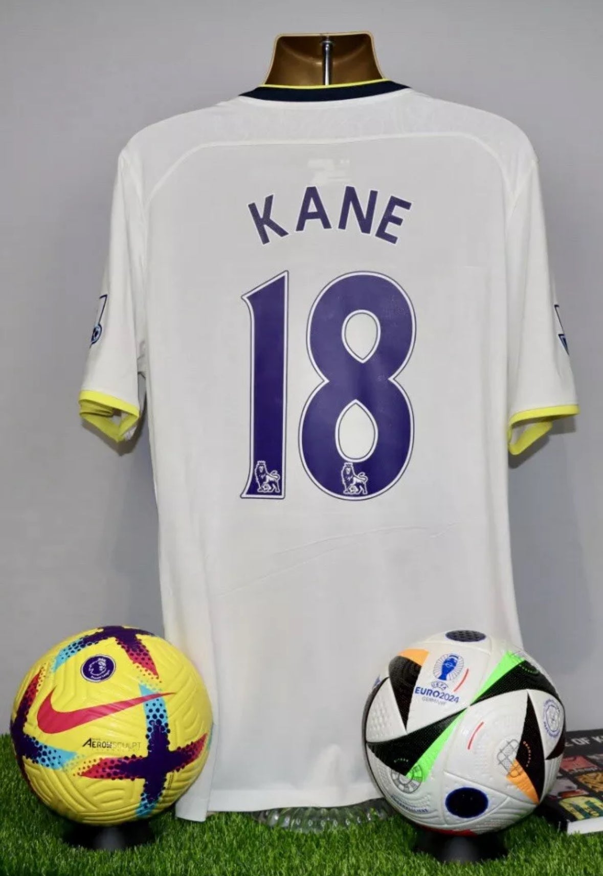 KANE 18 Tottenham Hotspur 2014/15 Home Shirt