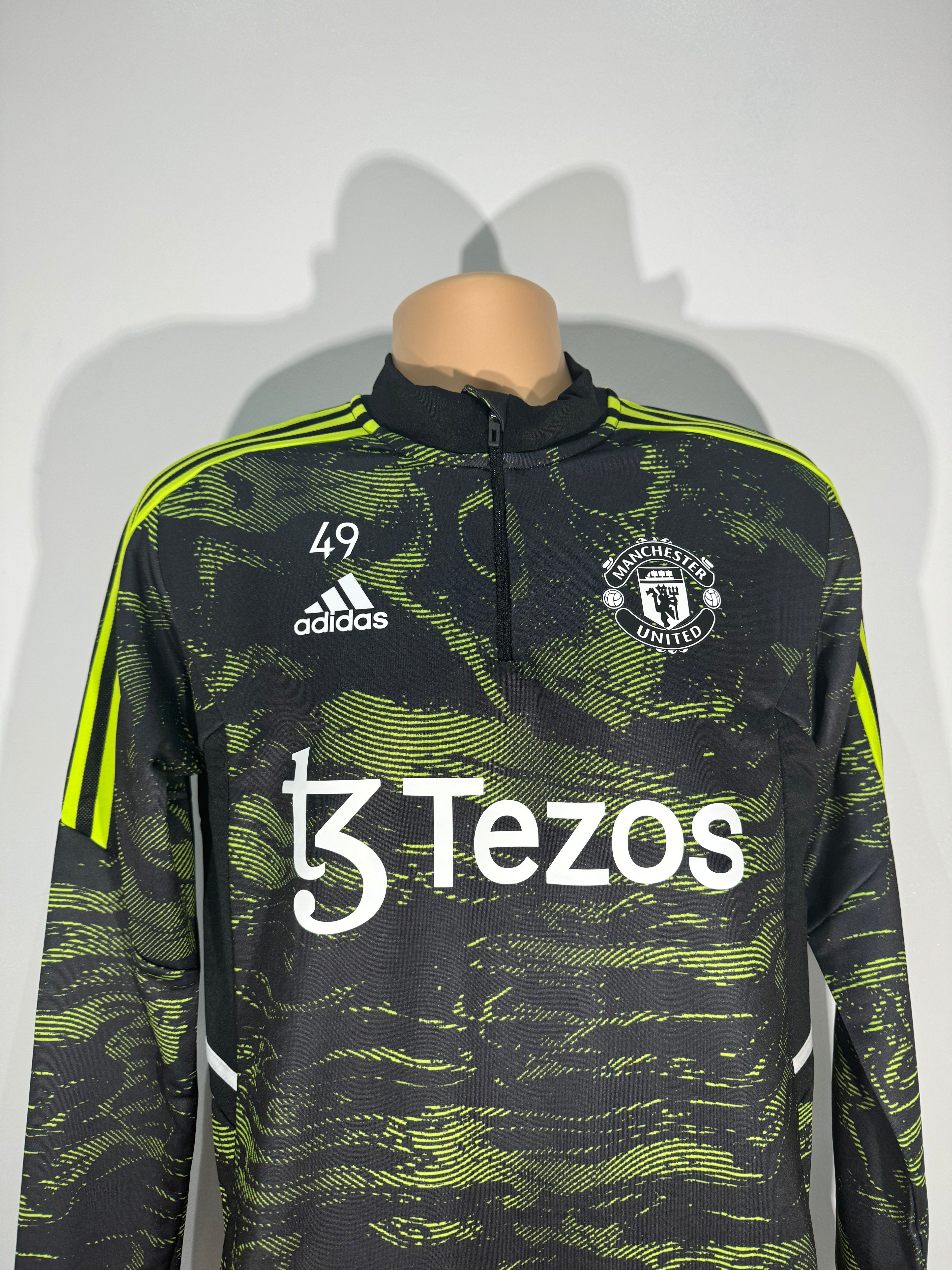 GARNACHO 49 Player Issue Manchester United 2022/23 Training Top