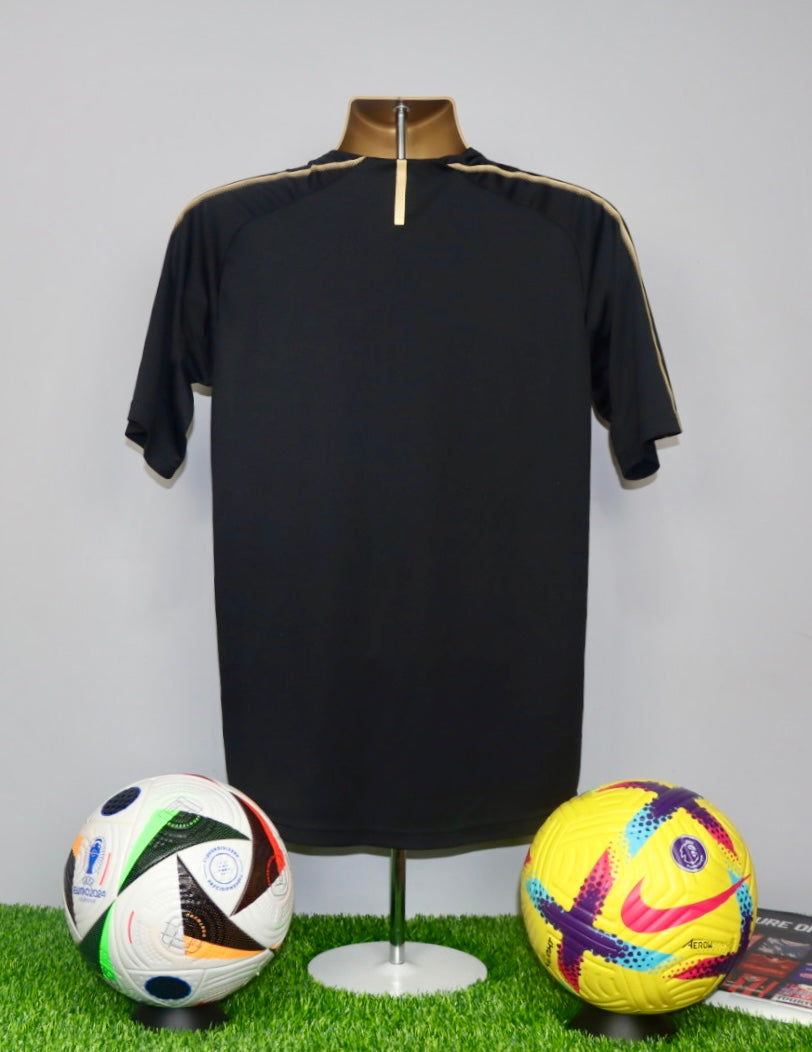 Newcastle United 2017/18 Player Issue Training Shirt #47