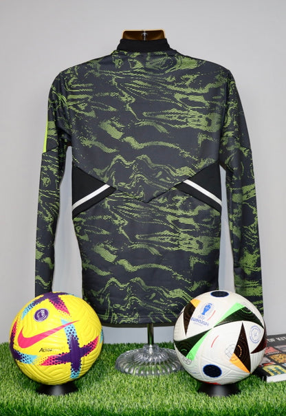 FERNANDES 8 Player Issue Manchester United 2022/23 Training Top