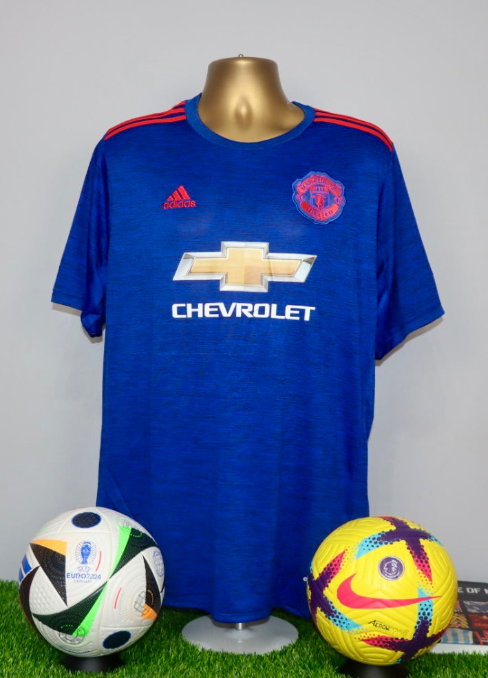 Manchester United 2016/17 Away Shirt