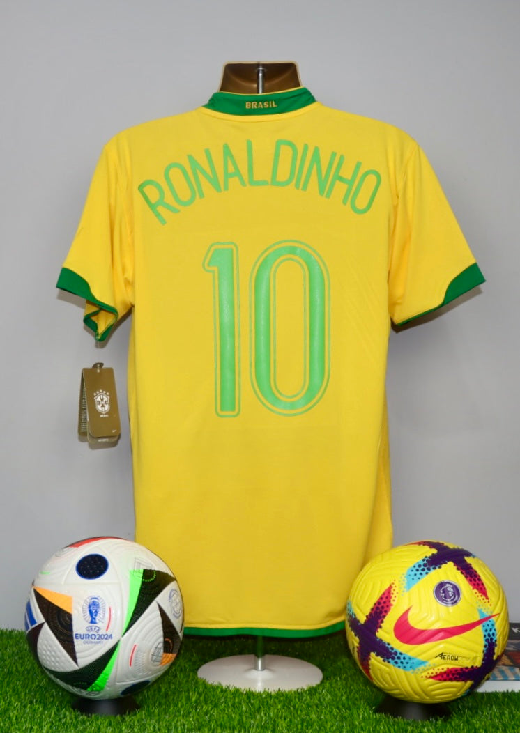 RONALDINHO 10 Brazil 2006/08 Home Shirt