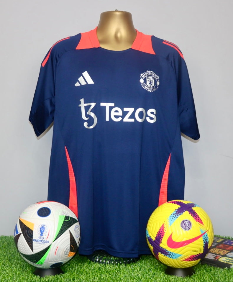 Manchester United 2024/25 Training Shirt