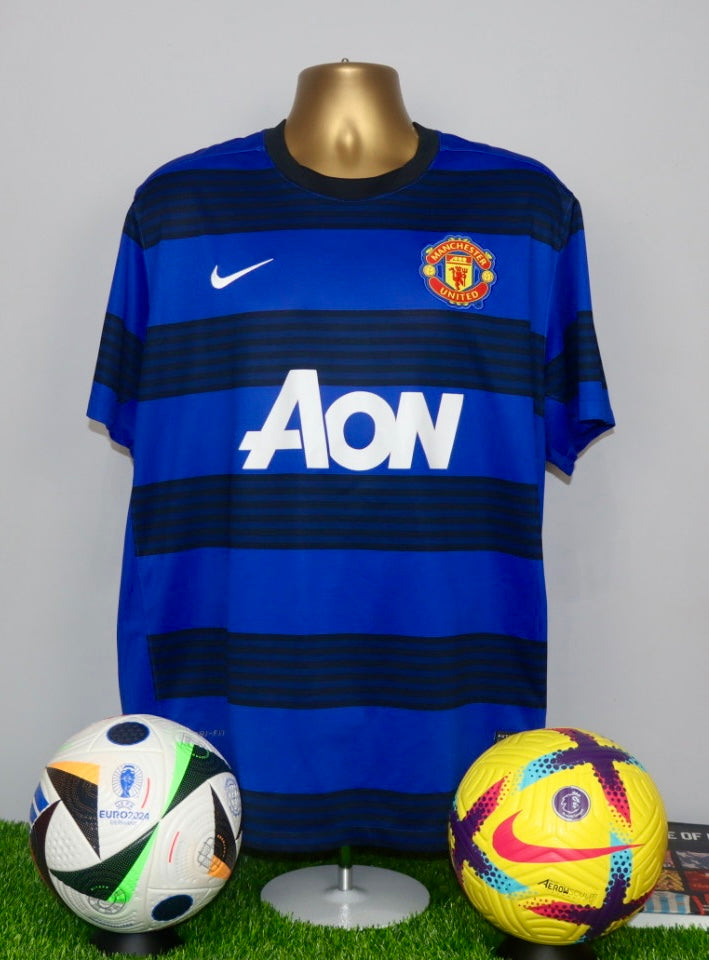 Manchester United 2011-13 Away Shirt