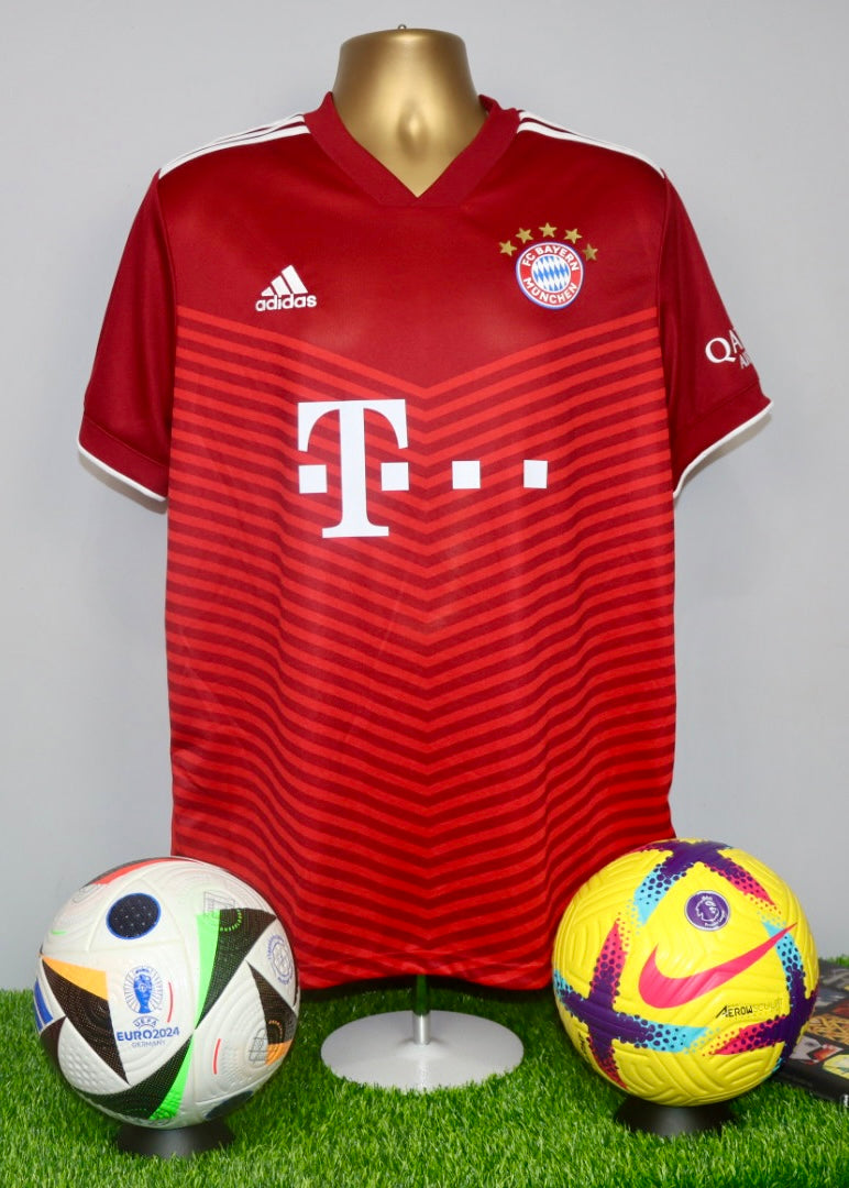 LEWANDOWSKI 9 Bayern Munich 2021/22 Home Shirt