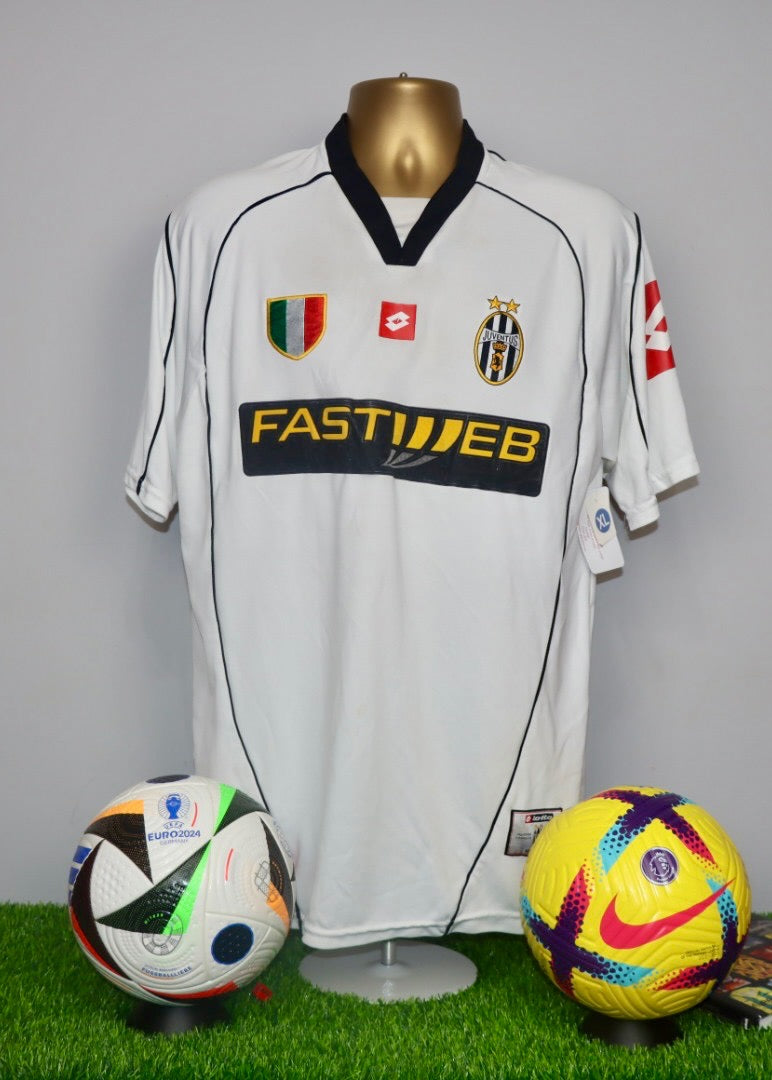 Juventus 2002/03 Away Shirt