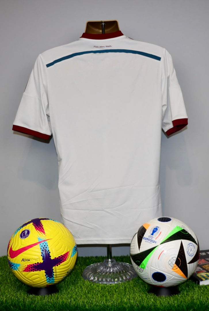 Bayern Munich 2014/15 Away Shirt