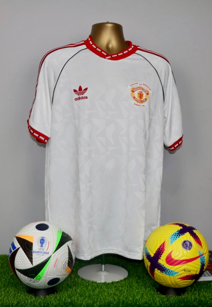 Manchester United 1991 European Cup Reissue Away Shirt