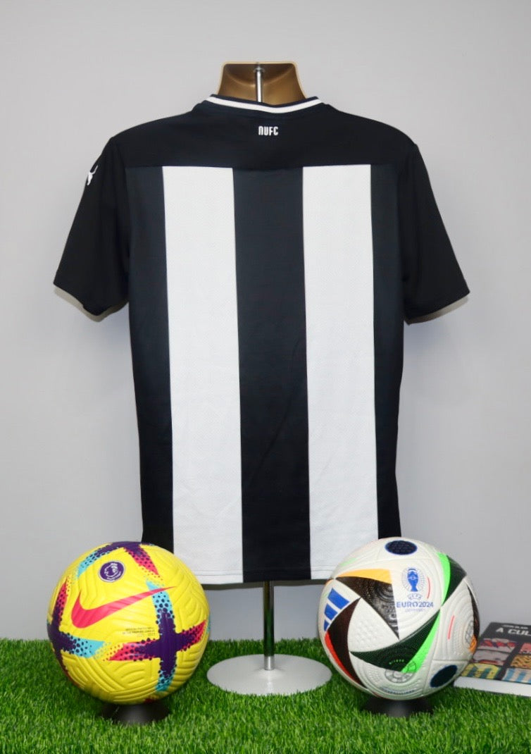 Newcastle United 2019/20 Home Shirt