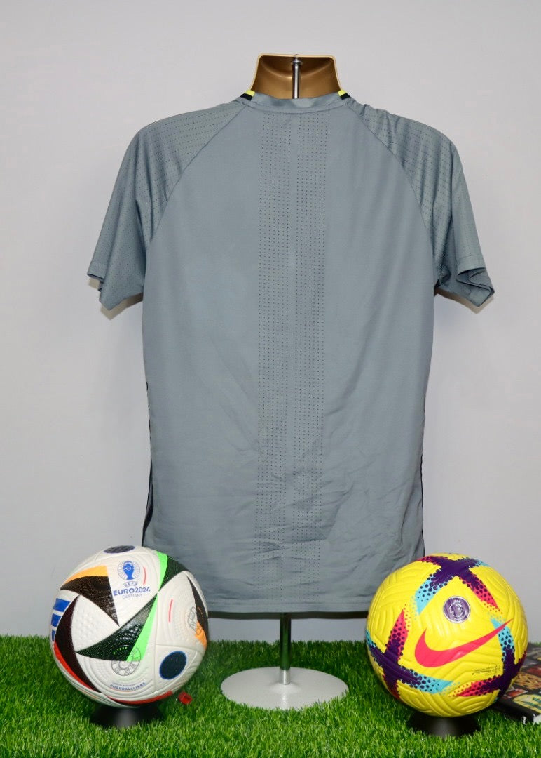 Cardiff City 2016/17 Training Shirt