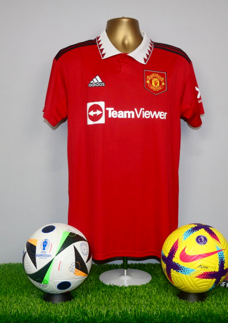 FERNANDES 8 Manchester United 2022/23 Shirt