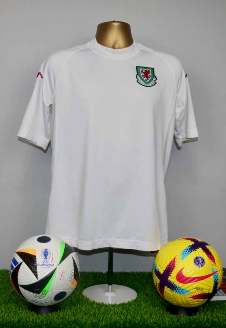 Wales 2004/06 Away Shirt
