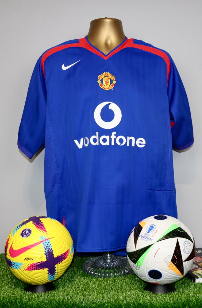 V.NISTELROOY 10 Manchester United 2005/06 Away Shirt