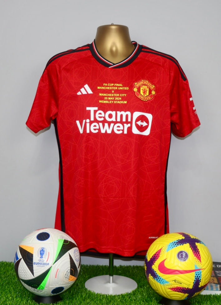 GARNACHO 17 FA Cup Detail Manchester United 2023/24 Home Shirt