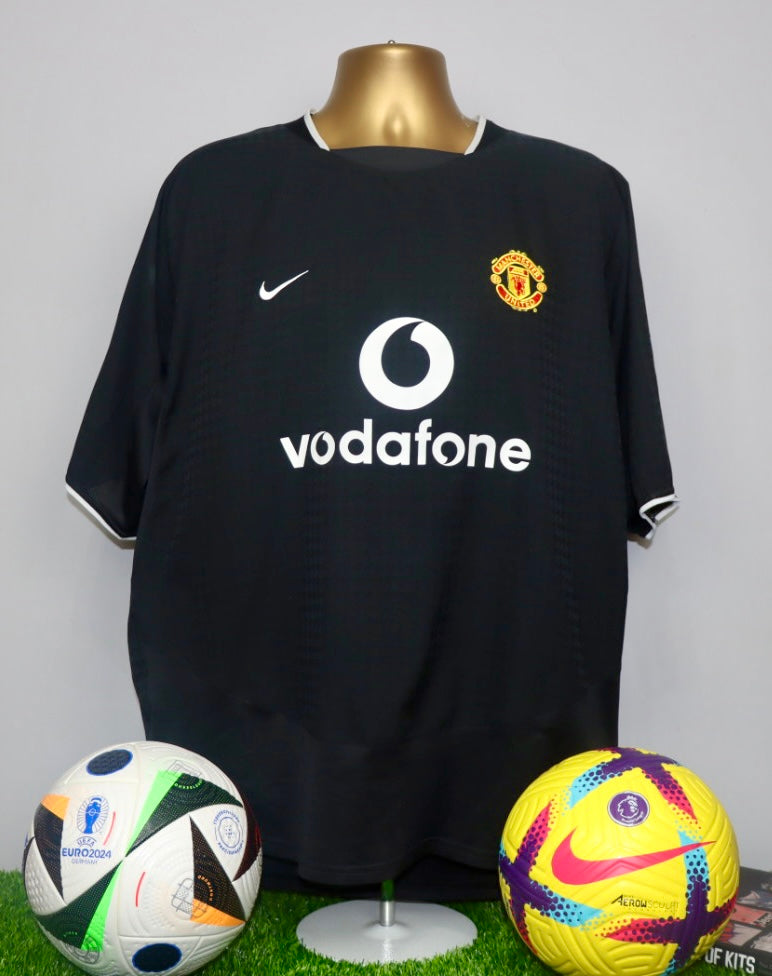 V.NISTELROOY 10 2003/05 Manchester United Away Shirt