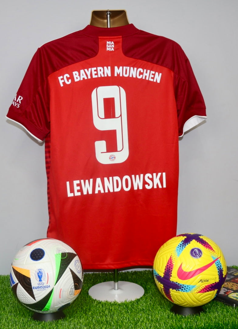 LEWANDOWSKI 9 Bayern Munich 2021/22 Home Shirt