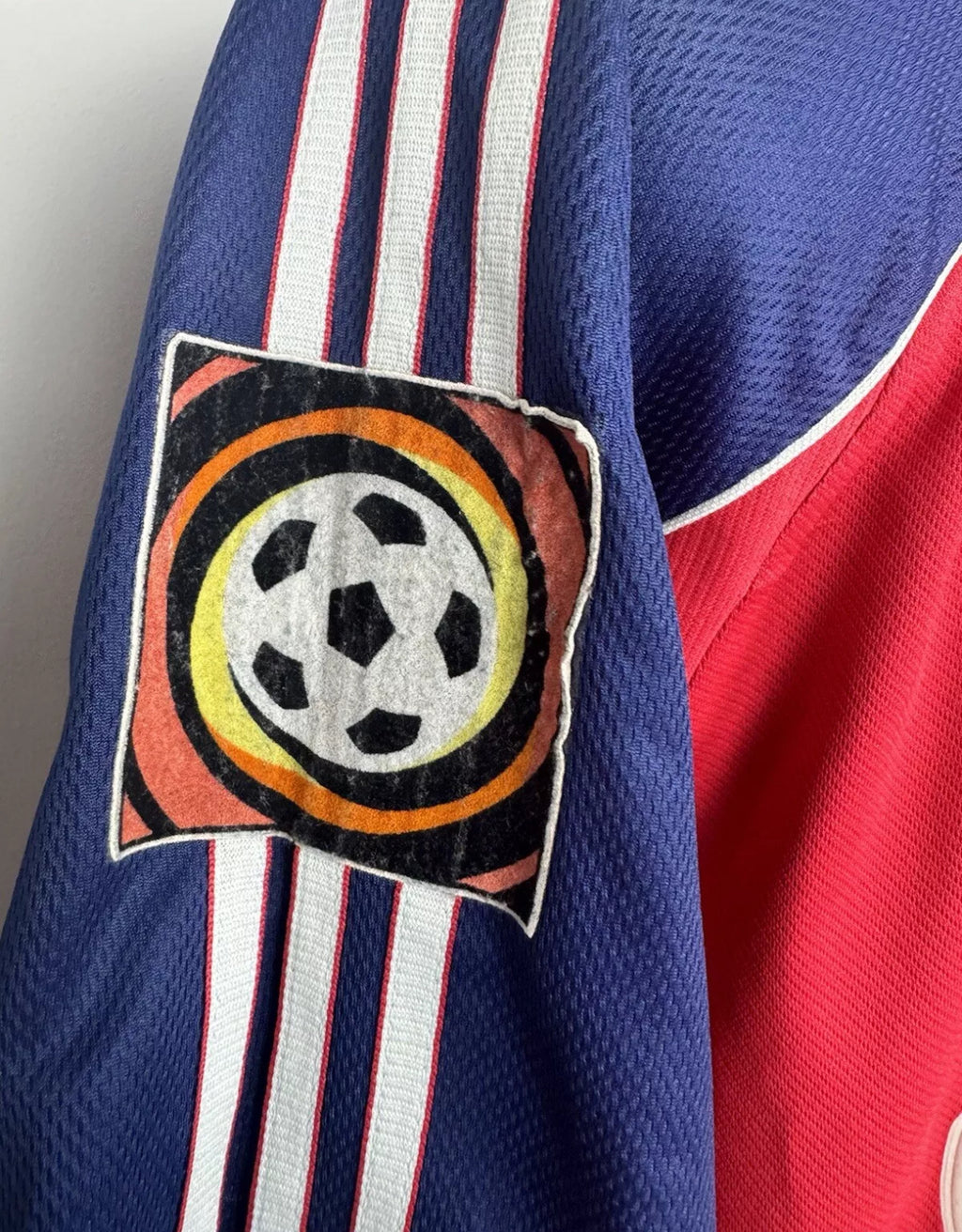 SCHOLL 7 Bayern Munich 1999/01 Home Shirt