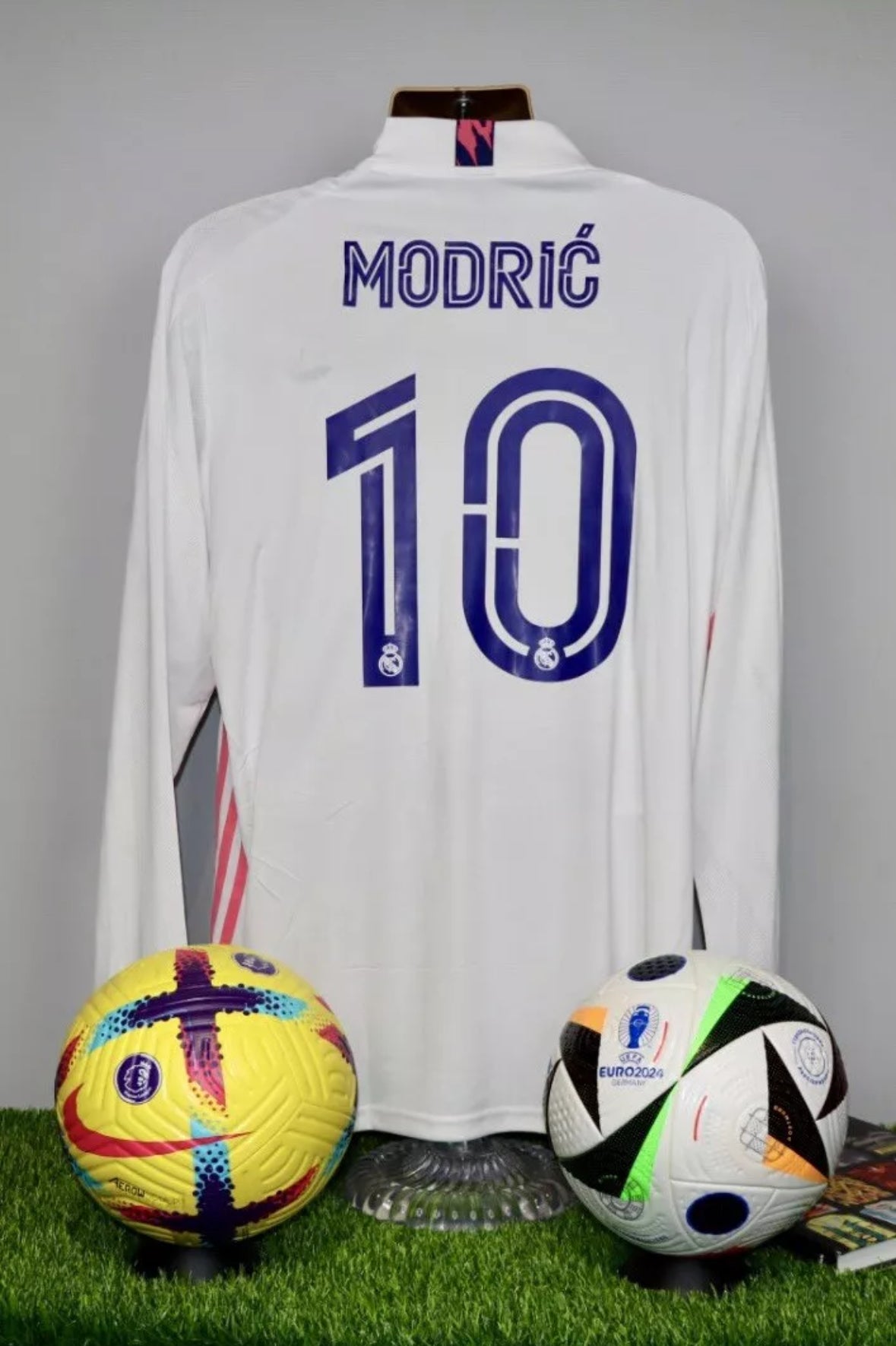 MODRIĆ 10 Real Madrid 2020/21 L/S Home Shirt