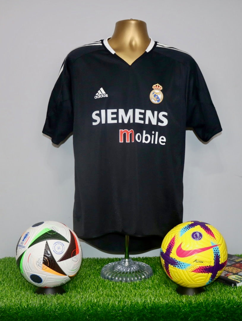 RONALDO 9 2004/05 Real Madrid Away Shirt