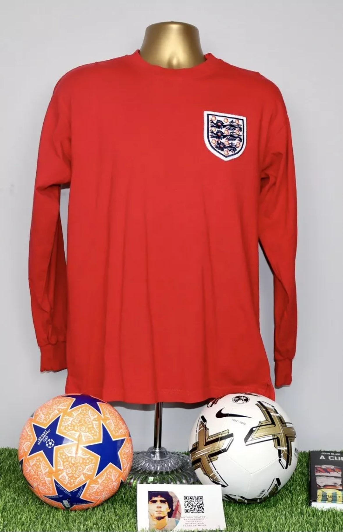 England Score Draw 1966 Away Retro Shirt #6