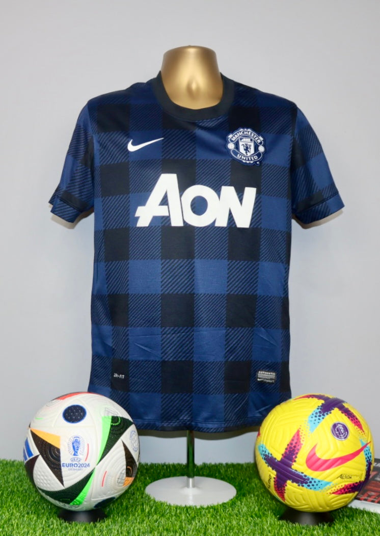 V.PERSIE 20 Manchester United 2014/15 Away Shirt