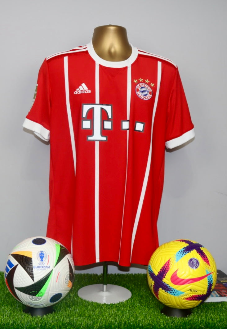 LEWANDOWSKI 9 Bayern Munich 2017/18 Home Shirt