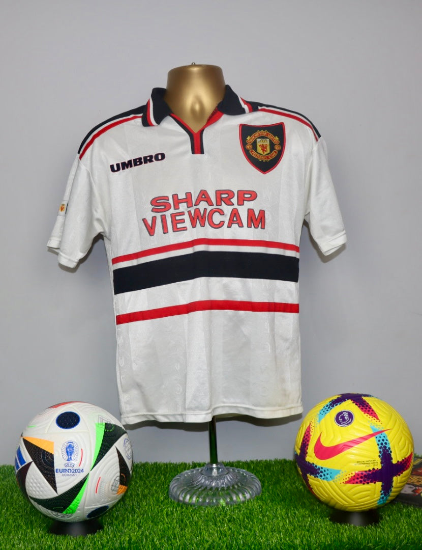 Manchester United 1997/99 Away Shirt
