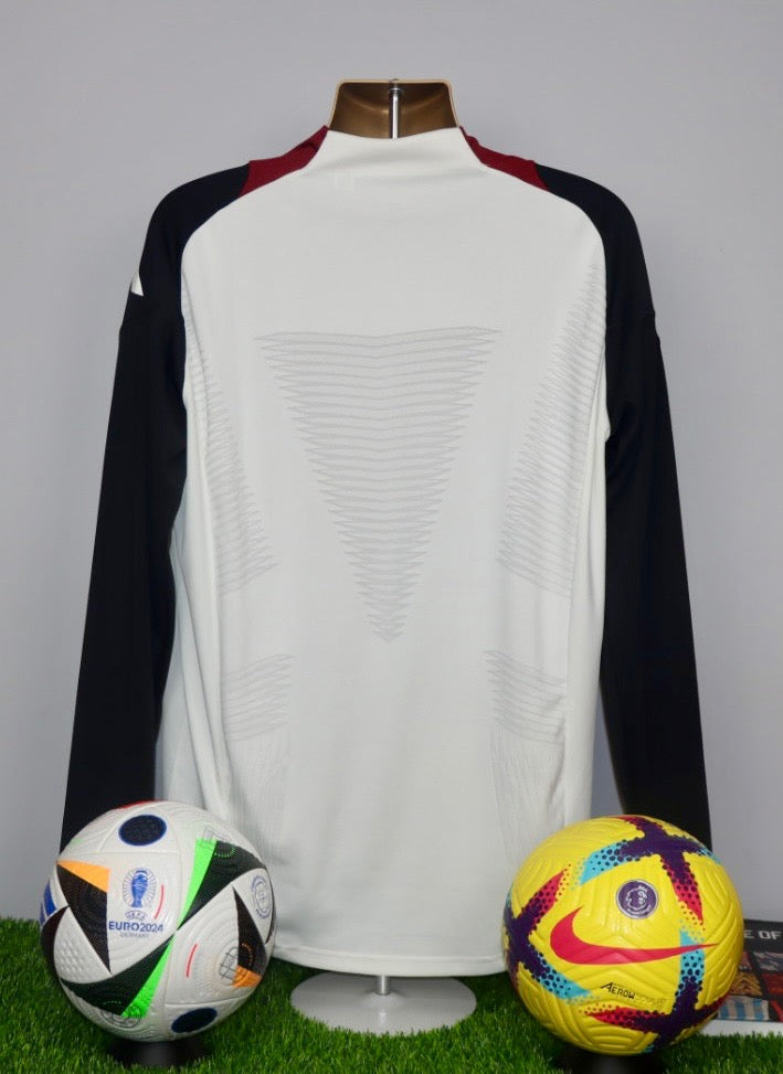 Manchester United 2024/25 Training Top