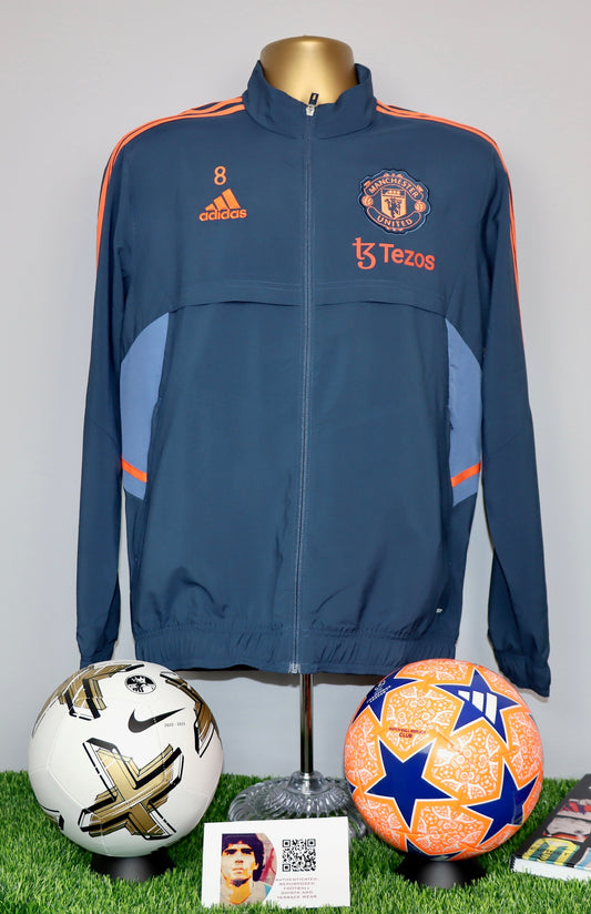 FERNANDES 8 Manchester United 22/23 adidas Pre-Match Jacket