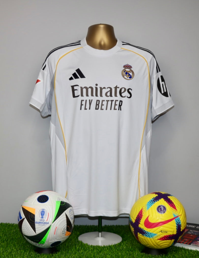 VALVERDE 8 Real Madrid 2025/26 Home Shirt