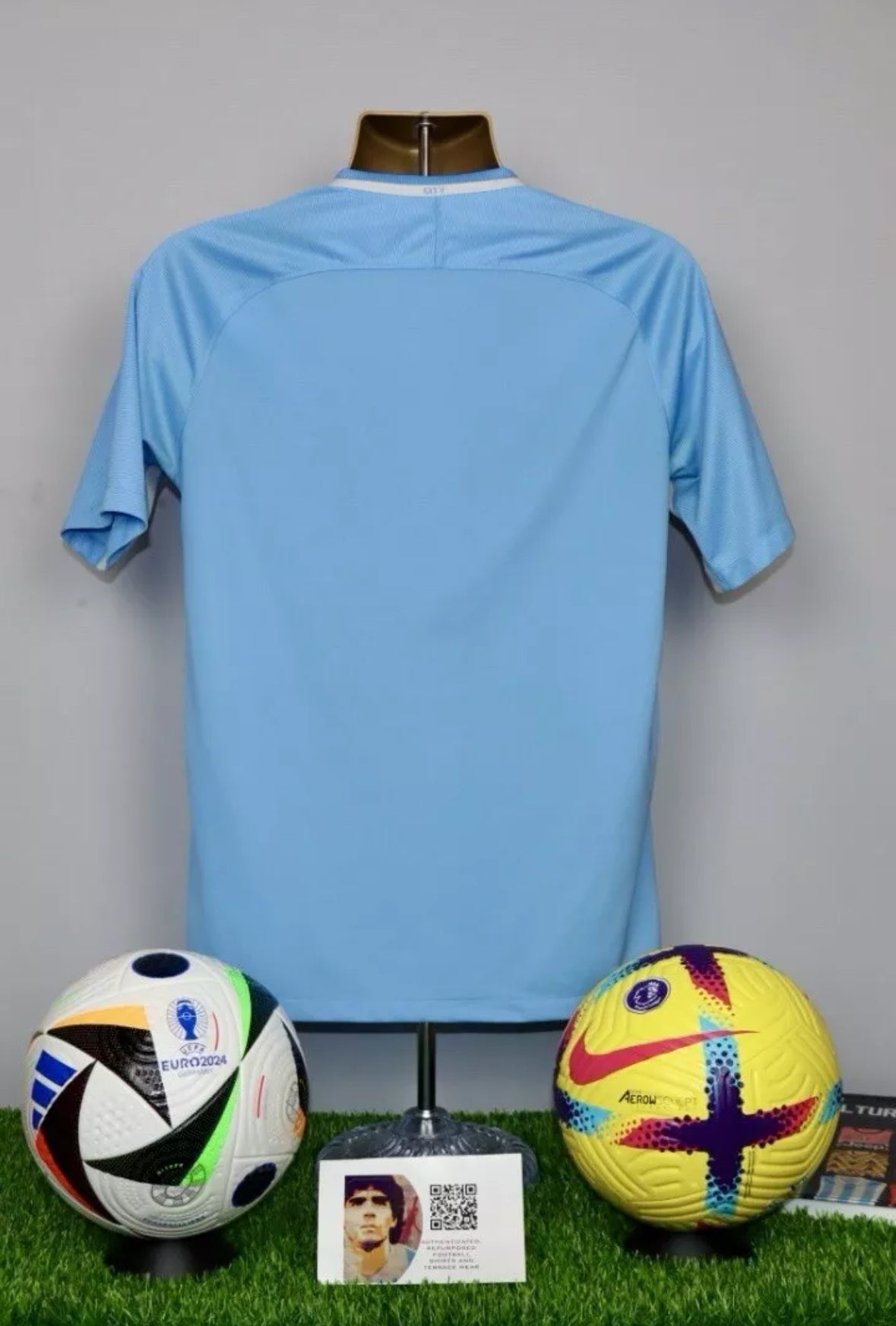 Manchester City 2016/17 Home Shirt